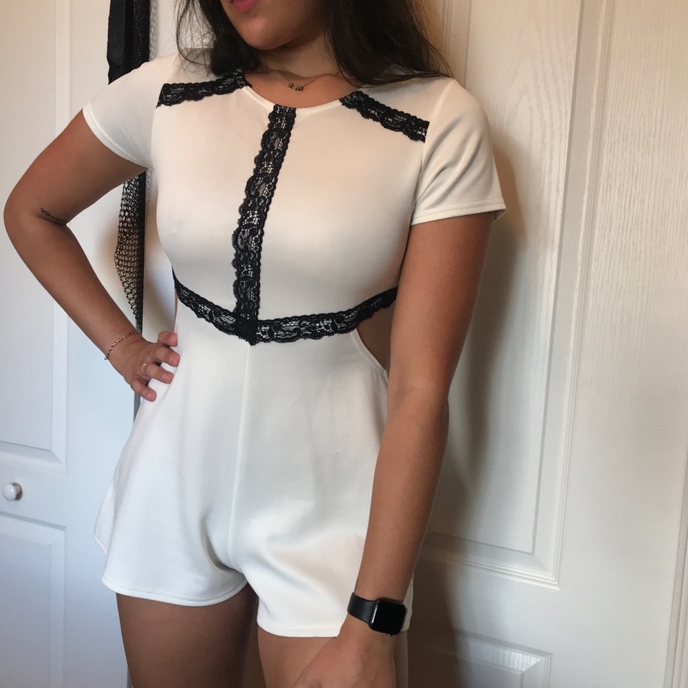 BOOHOO Peek A Boo Cut Out Waist Romper White